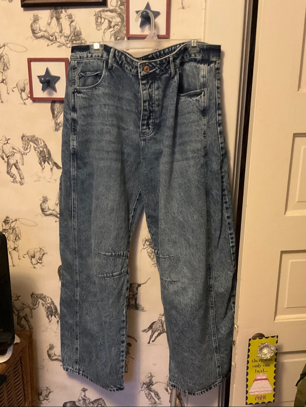 Forever 21 Women's Barrel Legged Denim Jeans - Blue Wash